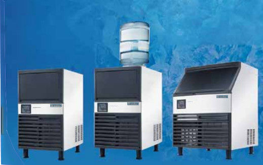 SK-120P Sterilizasyon Küpü Buz Makinesi Çubuğu Taze Buz Dilimleri Self Servis Hepsi Bir Arada 55kg